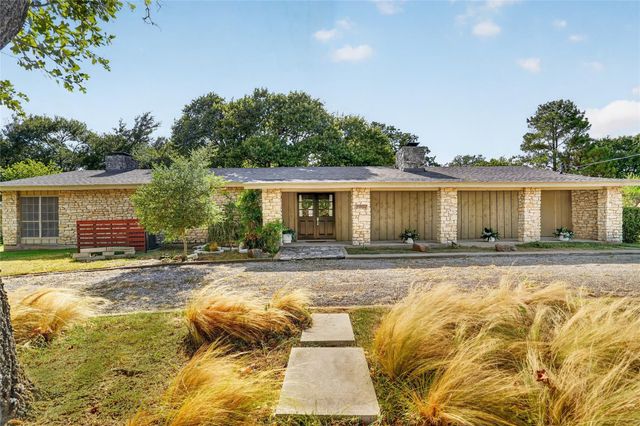 3902 Laramie Dr — Decordova Bend Estates