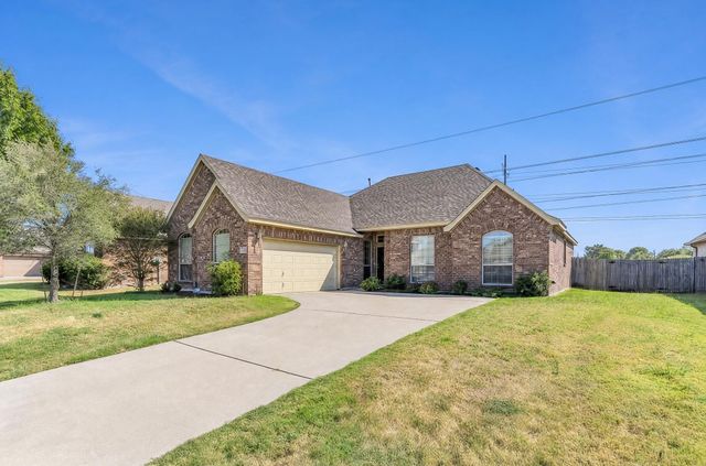 212 Goldeneye Dr — Hampton Meadows