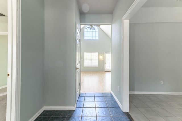 9009 Ravenswood Rd — Pecan Plantation Un 12