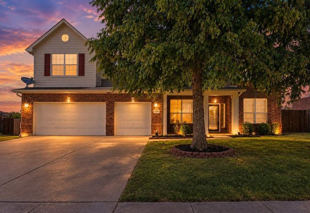 2109 Songbird Dr — Amber Fields Windmill Farms P