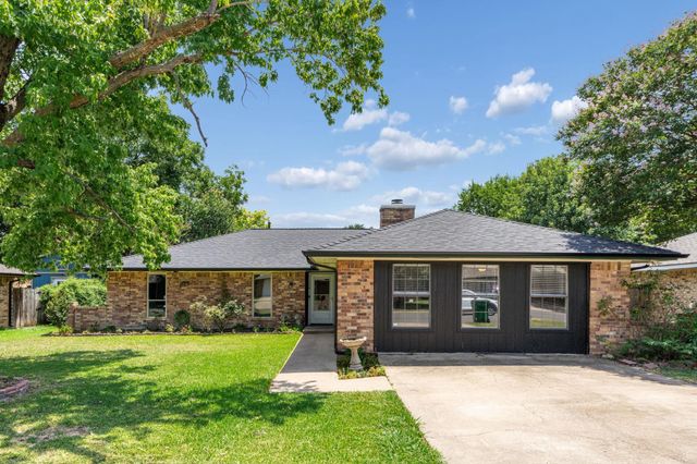 110 Bryn Mawr Ln — River Oaks #1