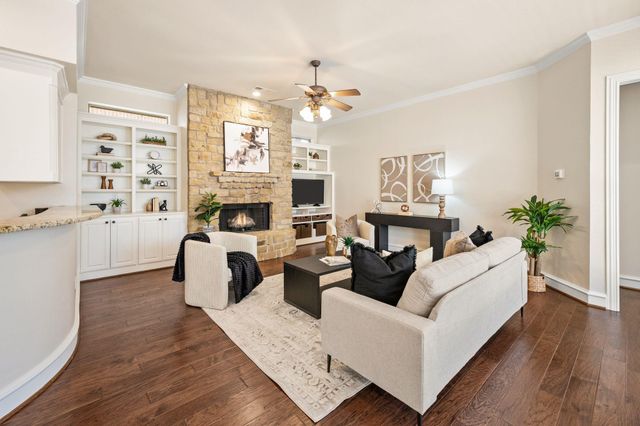 18 Jamie Ct — Villas At Trophy Club The