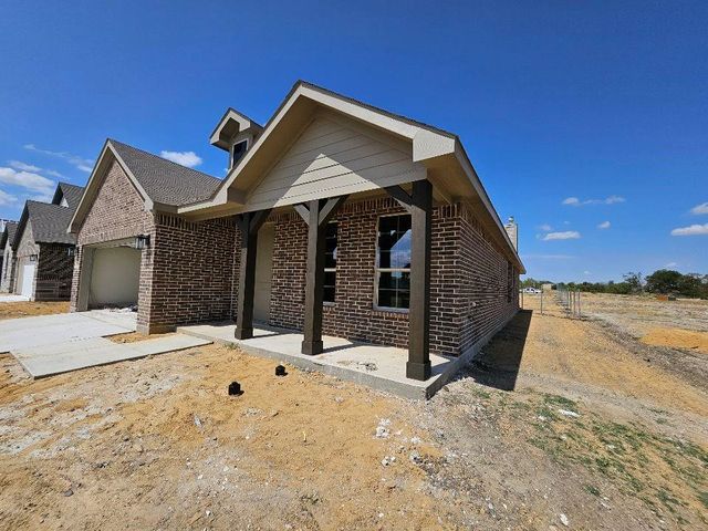 804 Silverleaf Dr — The Hollow