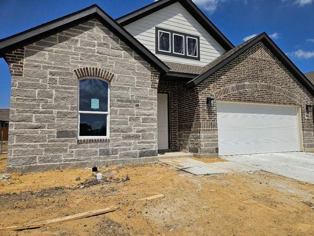 806 Silverleaf Dr — The Hollow