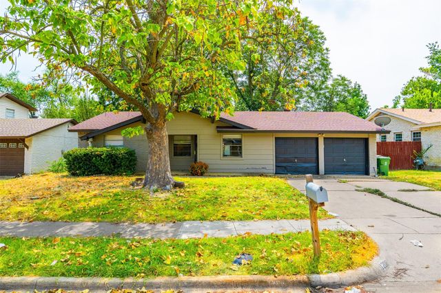 1208 Timberview