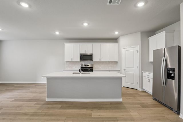 1605 Yosemite Dr — Parks at Foster Crossing