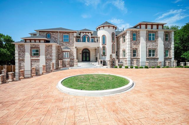 2415 Amberleaf Ct — Lake Ridge Sec 07 Ph 03