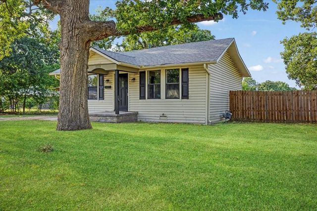 1310 W Laurel St — Greenmount 1st Add