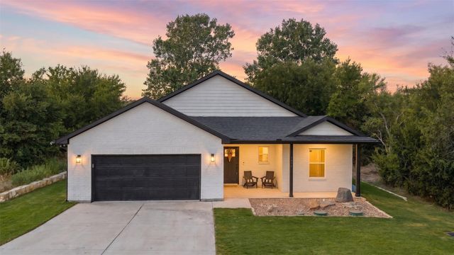 5507 Stonegate Cir — Canyon Creek