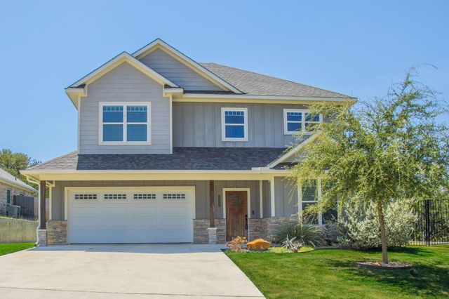1300 Sleepy Hollow Rd — River Run
