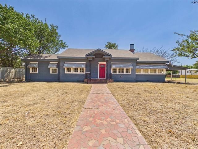 1305 Buchanan Street — Floral Heights West