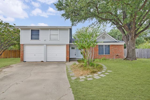 6401 Greenfield Ct — Greenfield Village Add