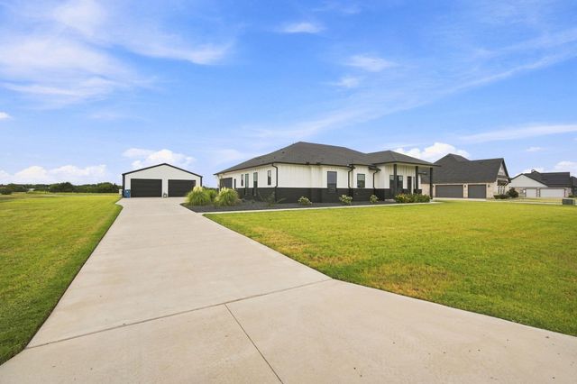 140 Lone Elm Rd — Savannah Oaks