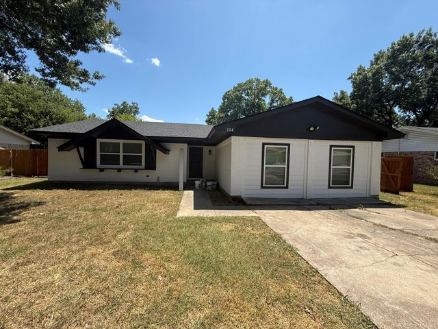 104 Indian Ct — Colonial Ac #1