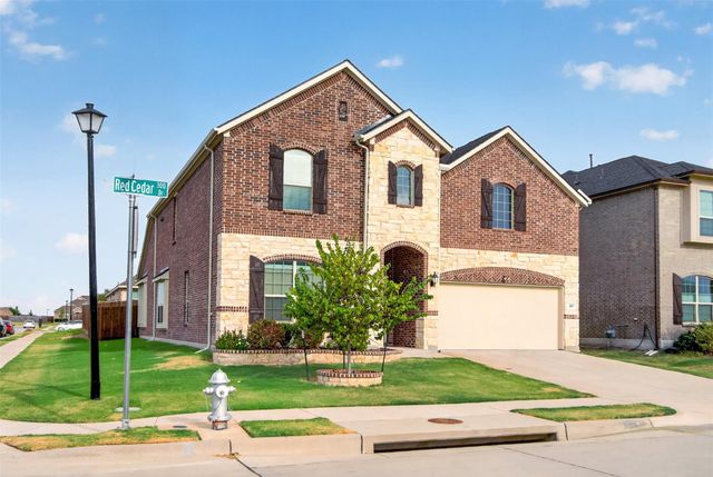 301 Red Cedar Dr — Arcadia Farms Ph 5