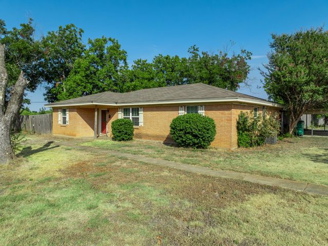 205 Rabbit Run — Hammel N D