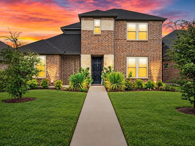 44 River Oaks Blvd — Blue Bonnet Trls Ph 1 & 2