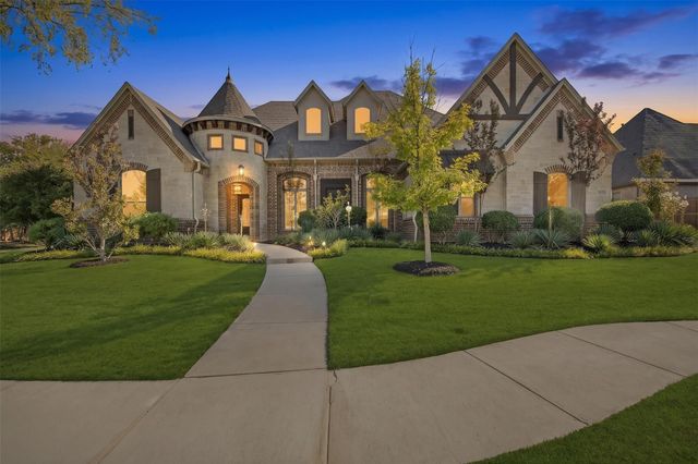 2624 Lake Shore Dr — Lakes Add