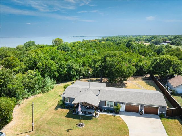 11482 County Road 440 — Lakeshore Acres Sec 1