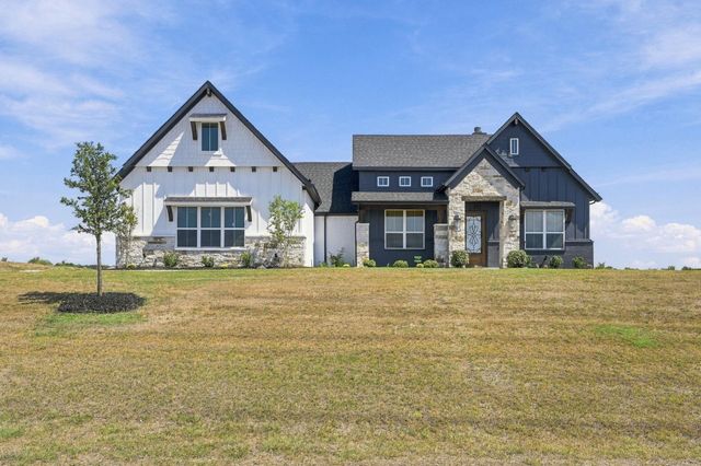 251 Marie Ln — Ranch-Stone Hill
