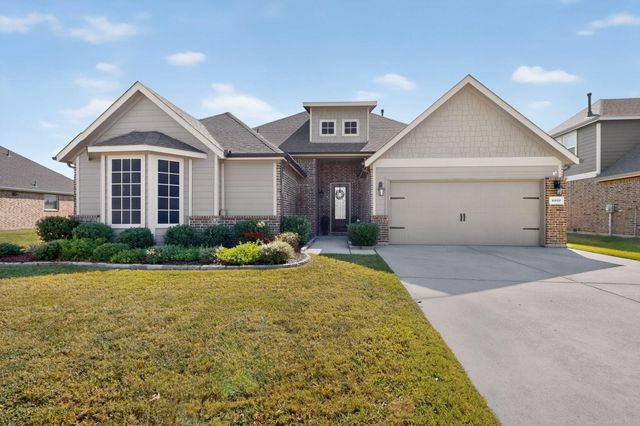 4102 Blythe St — Somerset Park