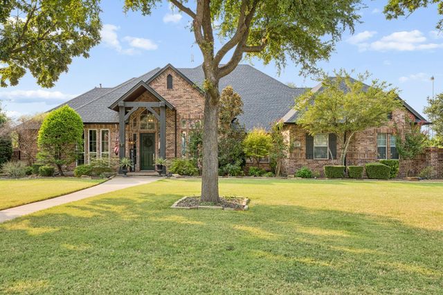 2430 Savanna Cir — Somerset
