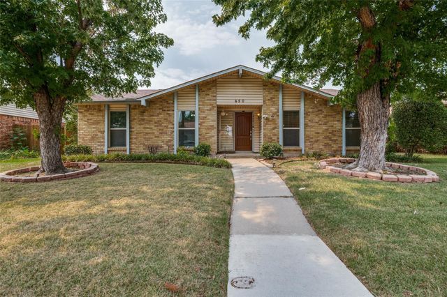 450 Woodhurst Dr — Willowood 01