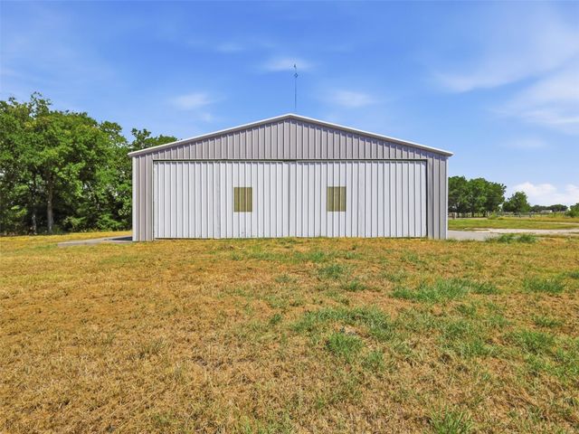 1333 Fm 1566 E — John Roberts Surv Abs 870