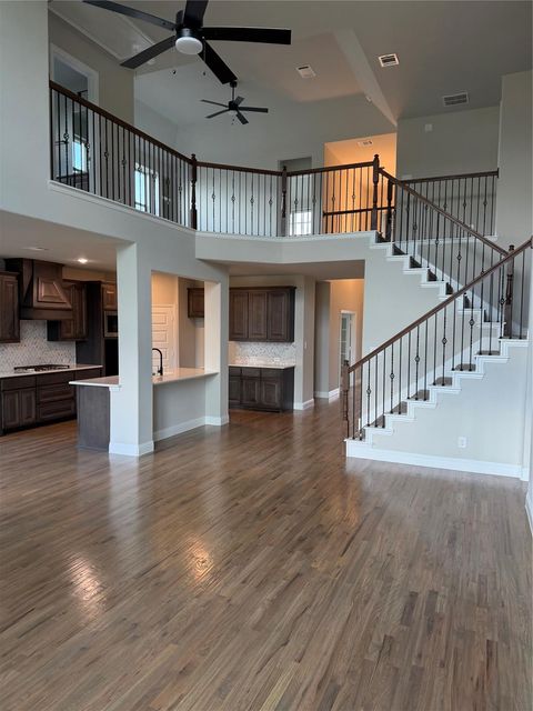 613 Red Maple Rd — Oaks Of North Grove
