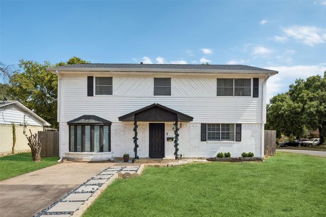 213 Harrington Cir — Merribrook Park Instl #1