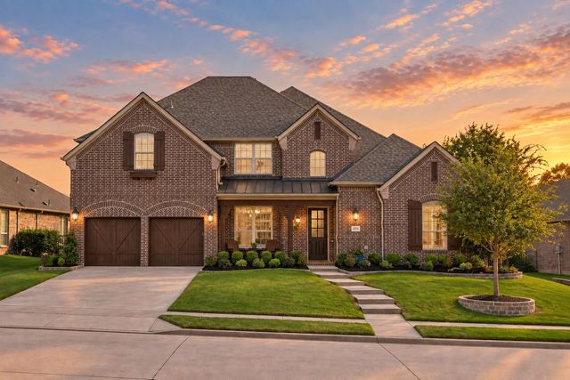 3760 Dogwood Dr — Whitley Place Ph 5
