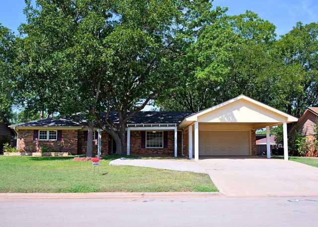2234 Brentwood Dr — Brookhollow