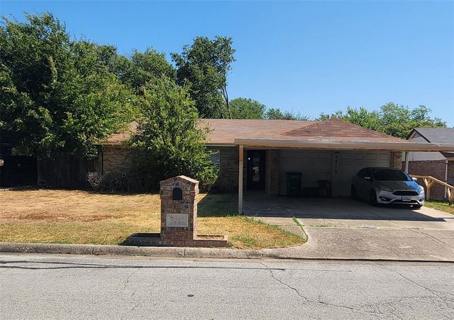 5712 Dunson Dr — Tri Country Estate 1st Fil Add
