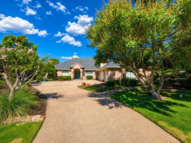 702 Pintail Ct — Mallard Pointe On Lake Granbury