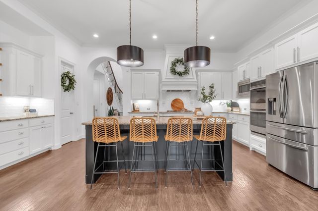 1318 Cottonwood Dr — Light Farms Ph One