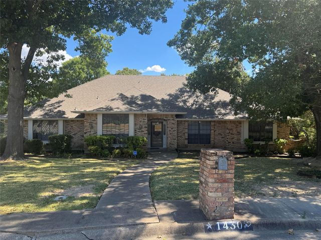 1430 Marlene Pl — Meadowbrook Estates