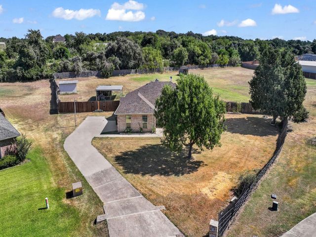 116 Butternut Ct — Spring Garden Commons