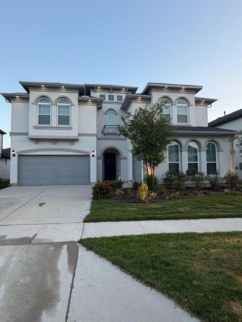 12609 Diamond Creek
