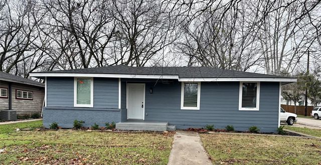 1802 Up The Grove St — Rudds Sub