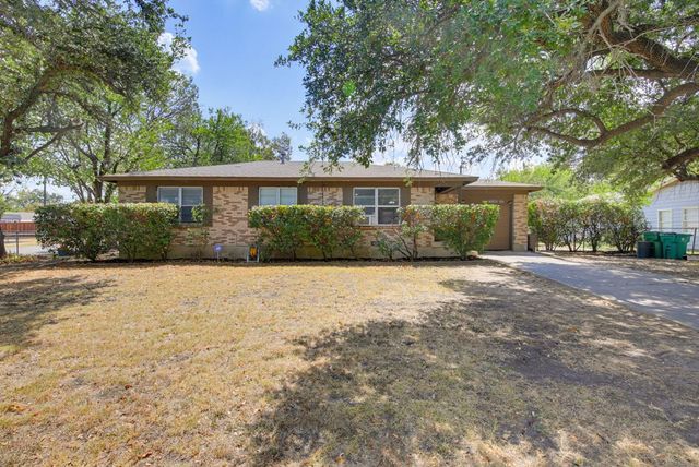 5328 Ira St N — Browning Heights East