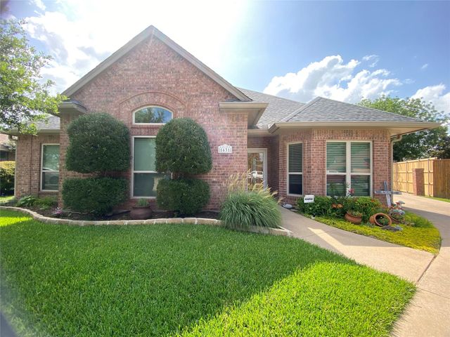1631 Greenway Ct — Midlothian Meadows