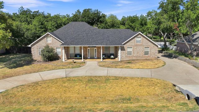 9014 Woodlawn Dr — Pecan Plantation