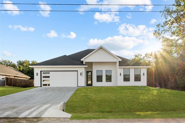 5815 Belaire Cir — Canyon Creek III