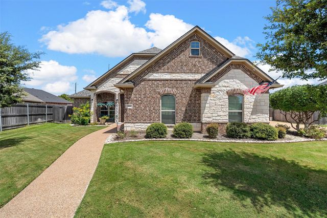 804 Gallant Fox — MOONLIGHT PARK PH ONE