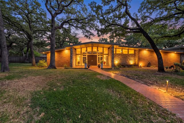 4900 Wondol Ct — Woodcrest Add