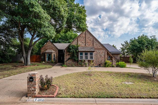 2858 Piping Rock Dr — Woodlake
