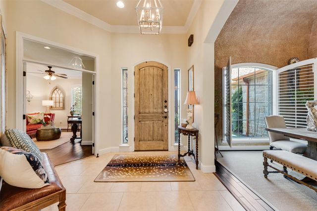 112 Trailview Ln — The Oaks