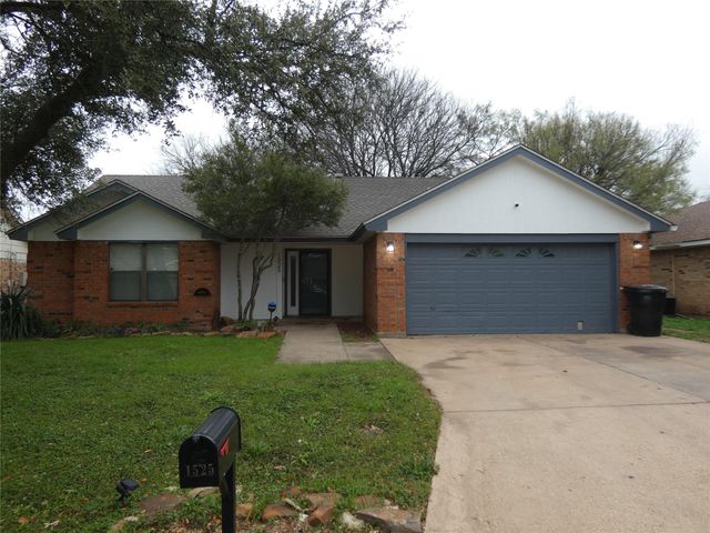 1525 Seamans Way — Canterbury Trales