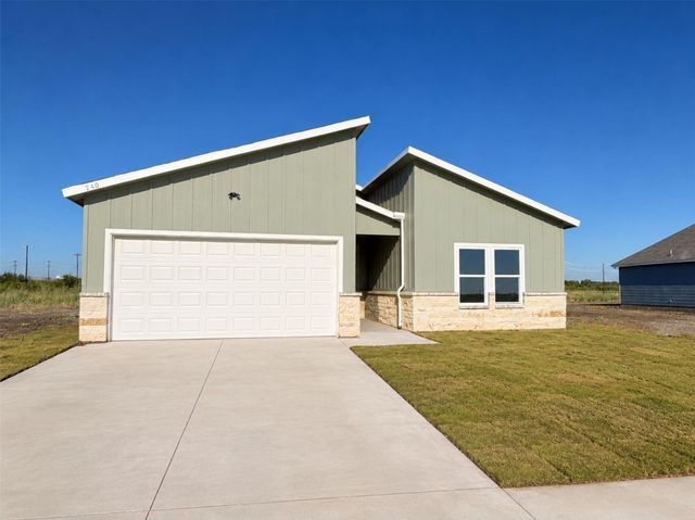 340 Mercy St — Pinegates