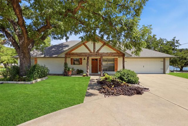 630 E Bridge St — Original Town